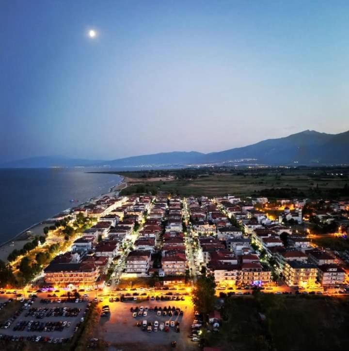 Villa Konstantinos Olympiakí Aktí Buitenkant foto