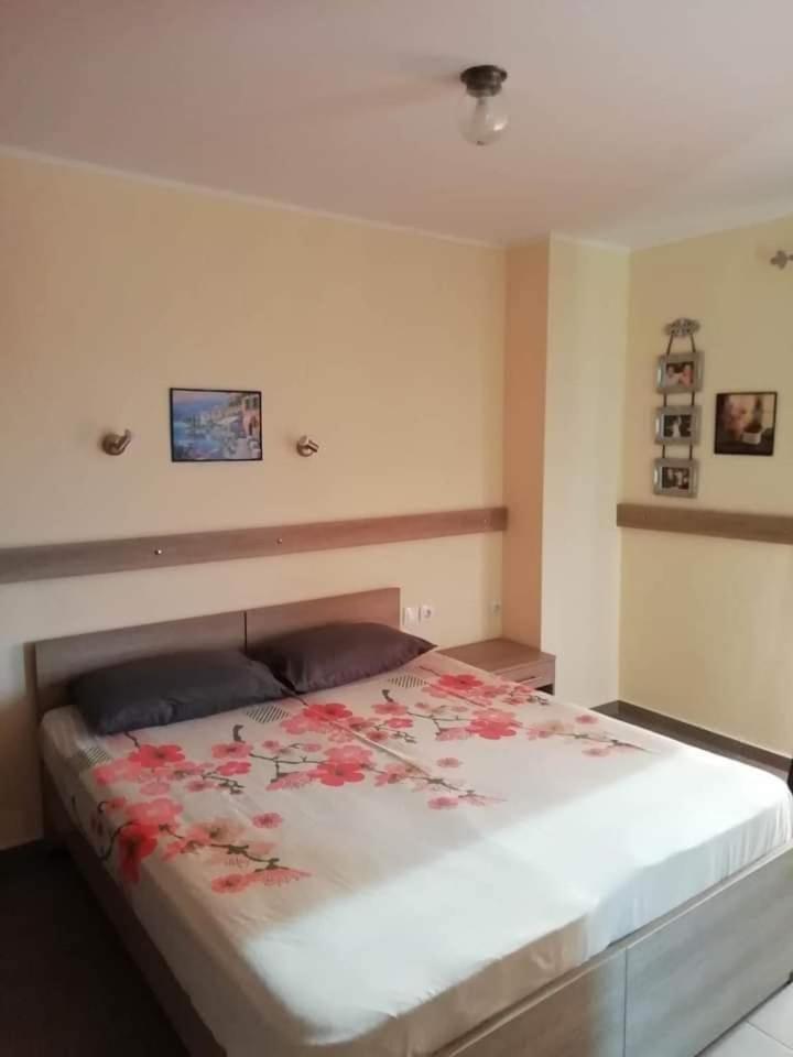 Villa Konstantinos Olympiakí Aktí Buitenkant foto
